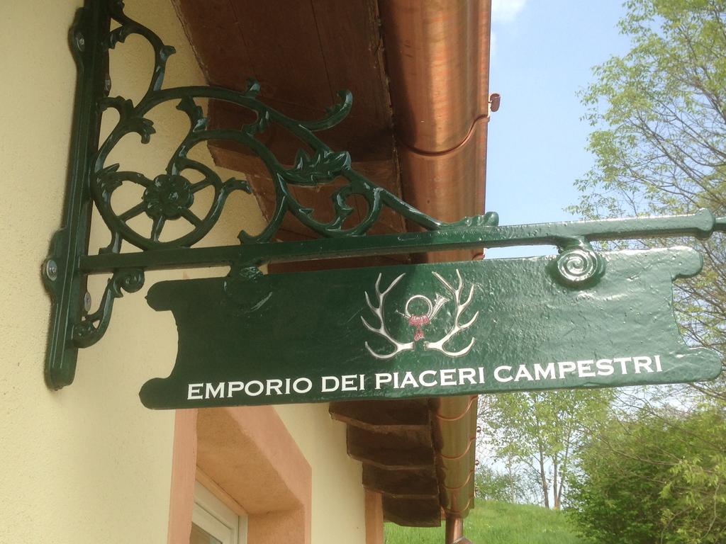 Casciago Foresteria Dei Piaceri Campestri מראה חיצוני תמונה