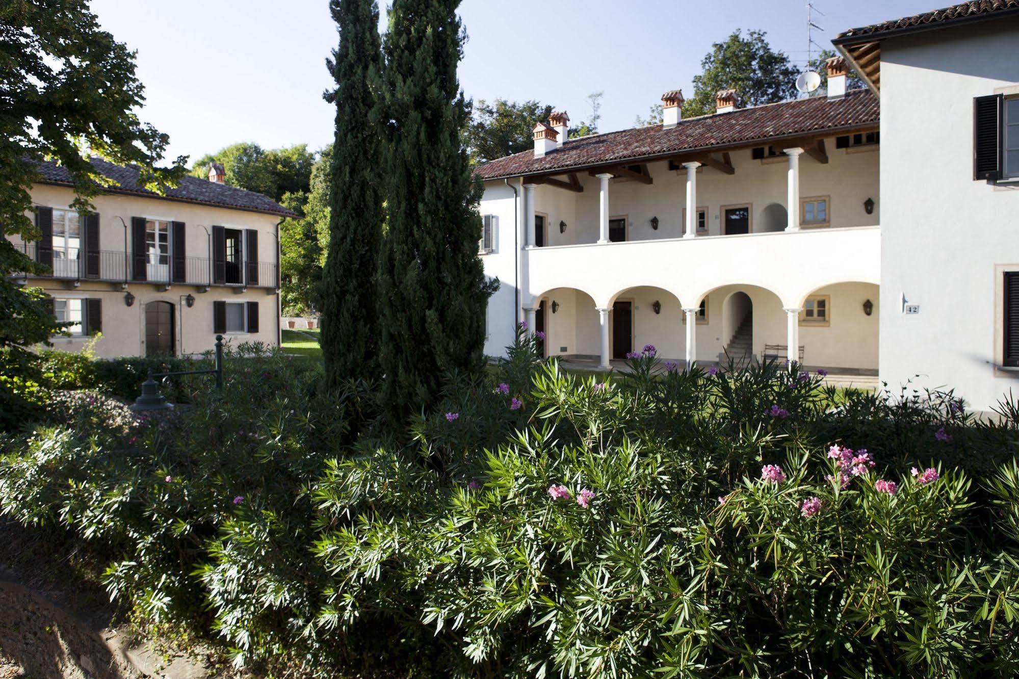 Casciago Foresteria Dei Piaceri Campestri מראה חיצוני תמונה
